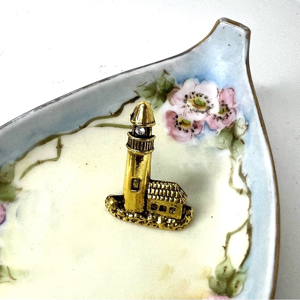 Vintage Camco Signed Gold Tone & Rhinestone Light House Brooch